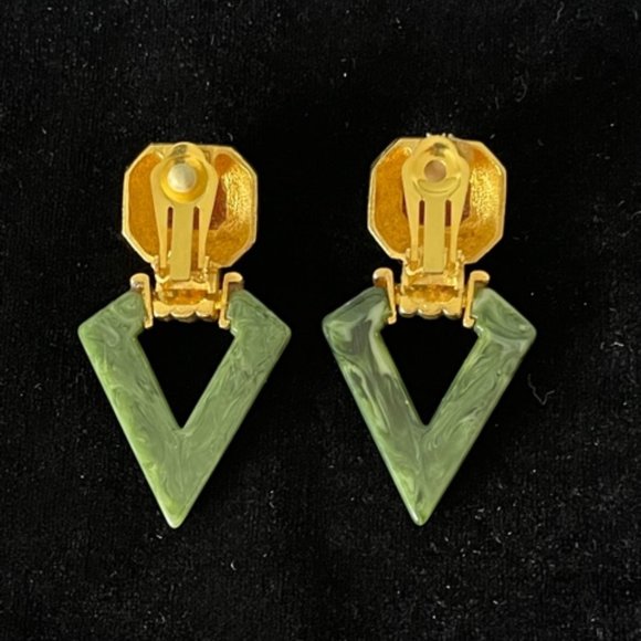 Unmarked Patrice  80's style earring - Picture 2 of 2